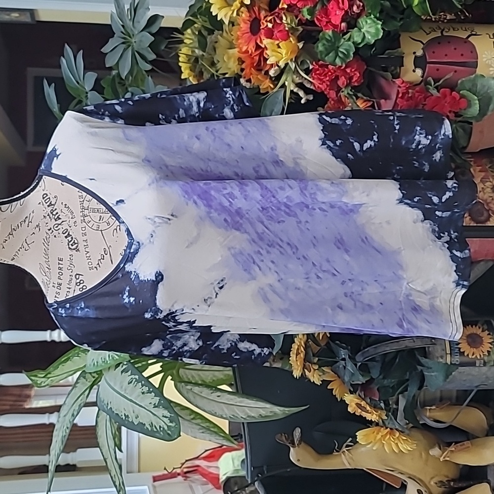 #27 V Neck Tie Dye T Shirt